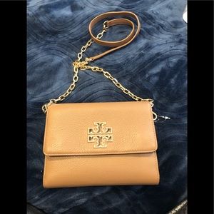 Tory Burch Britten chain wallet